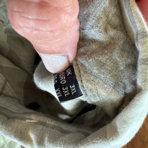 Barbour Plaid Short Sleeve Button Down / Extended Size / 3XL / Regular Fit - Picture 11 of 11